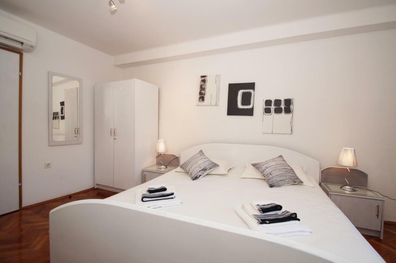 Guest House Holiday Корчула Экстерьер фото