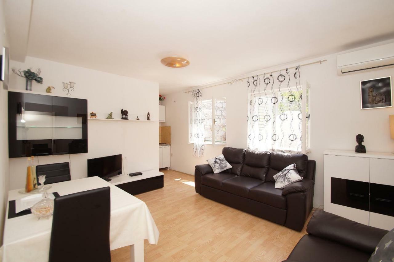 Guest House Holiday Корчула Экстерьер фото