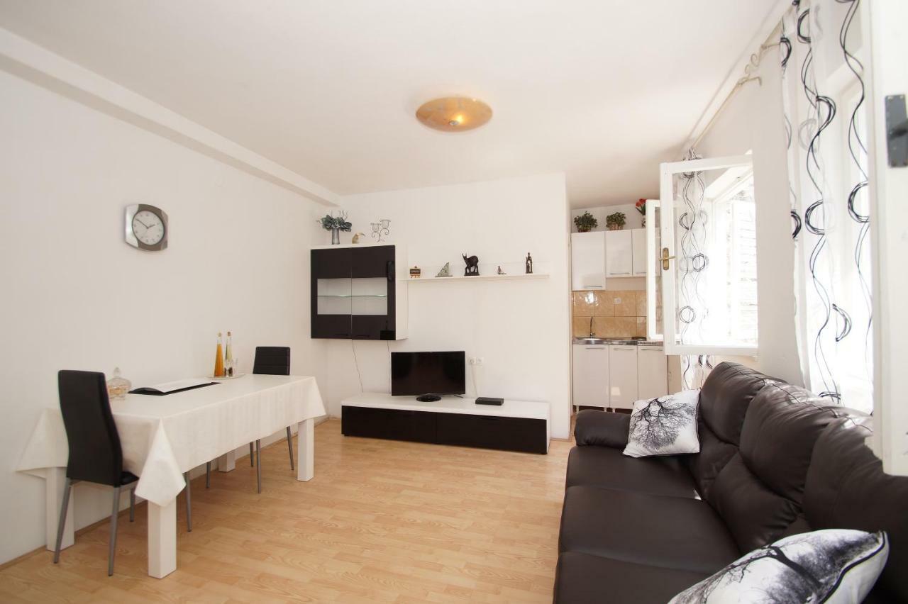 Guest House Holiday Корчула Экстерьер фото