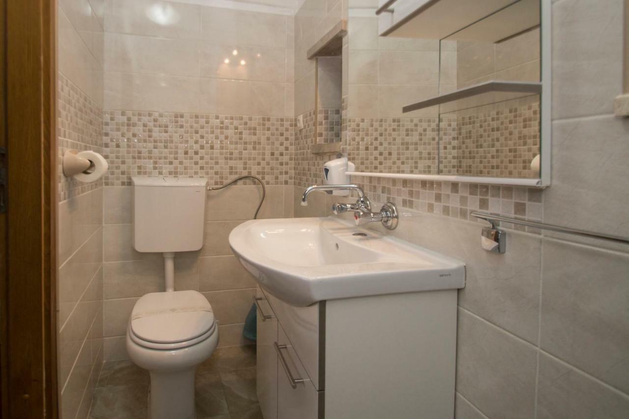 Guest House Holiday Корчула Экстерьер фото